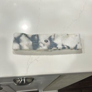 Lululemon Sports Headband: Gray & White